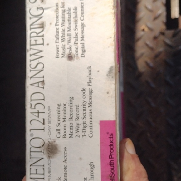 Answering System Telephone - White NWT - Picture 4 of 5